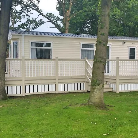 White Rose Caravan At Goosewood York Sutton on the Forest